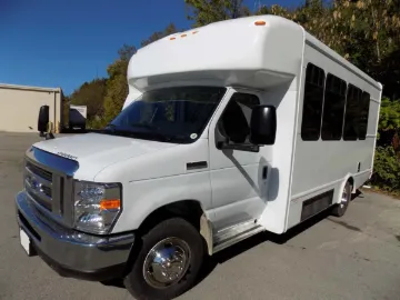 Picture of 2026 Ford E450 Starcraft Allstar Shuttle Bus