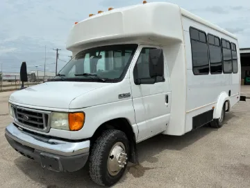 Picture of 2007 Ford E350 Goshen Shuttle Bus ADA