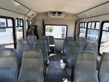 Picture of 2003 Ford E350 Starcraft Allstar Shuttle Bus ADA