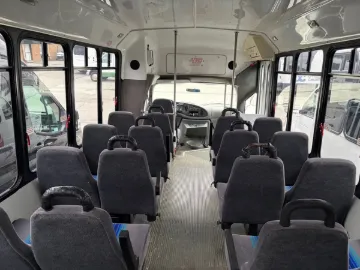Picture of 2001 Ford E450 Eldorado Aerotech Shuttle Bus ADA
