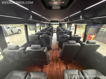 Picture of 2014 Freightliner M2 Grech Mid Size Bus