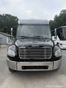 Picture of 2014 Freightliner M2 Grech Mid Size Bus