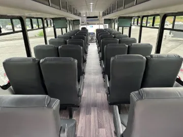 Picture of 2027 Startrans Ps2 Shuttle Bus