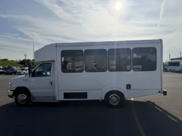 Picture of 2016 Ford Goshen E350 Shuttle Bus ADA