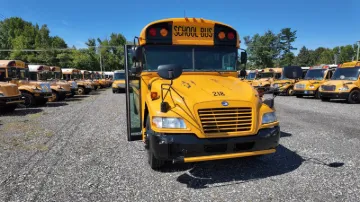 2014 Blue Bird Vision 72P 