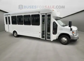 Picture of 2027 Ford E450 Starcraft Allstar Shuttle Bus ADA