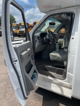 Picture of 2014 Ford E450 Diamond Coach ADA Shuttle Bus