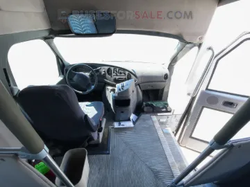 Picture of 2004 Ford E350 Starcraft Shuttle Bus ADA