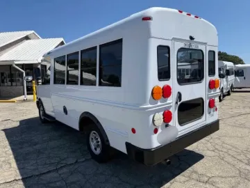 2017 Chevrolet Express 3500 Cutaway Shuttle Bus