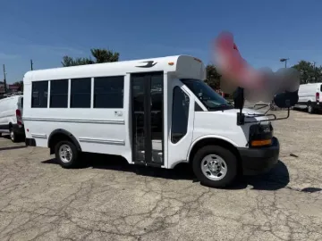 2017 Chevrolet Express 3500 Cutaway Shuttle Bus