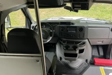 Picture of 2017 Ford E-450 Starcraft 25P 