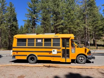 Picture of 2007 Chevy C4500 Skoolie Conversion