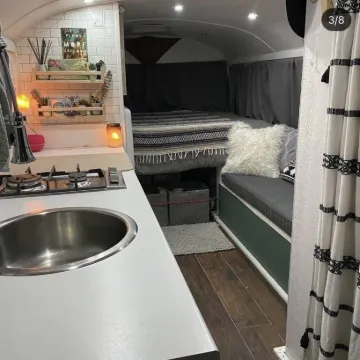 Picture of 2007 Chevy C4500 Skoolie Conversion