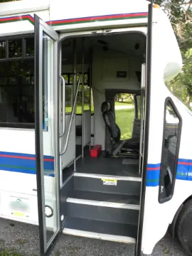 Picture of 2017 Chevrolet 4500 Starcraft 20P ADA