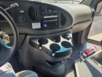 Picture of 2007 Ford E-350 Starcraft 14P