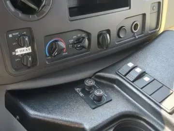 Picture of 2013 Ford E-350 14P Shuttle