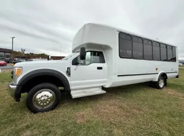 2017 Ford F-550 Eldorado 20P ADA