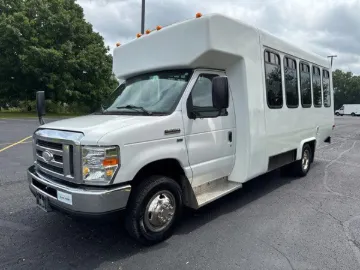 Picture of 2016 Ford E-350 Shuttle Bus ADA