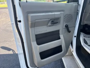 Picture of 2016 Ford E-350 Shuttle Bus ADA