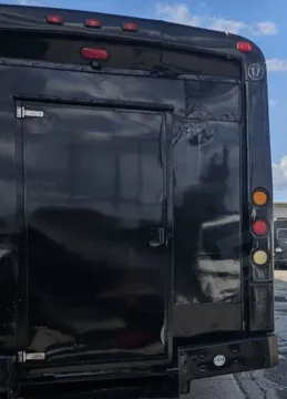 Picture of 2007 Ford F650 Shuttle Bus