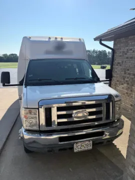 Picture of 2014 Ford E-450 Shuttle Bus