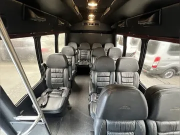 Picture of 2008 GMC Savana Turtle Top Shuttle Bus