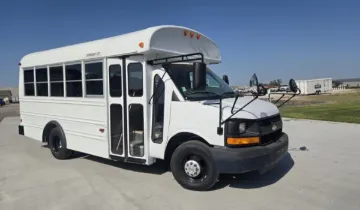 Picture of 2003 Chevrolet Express Shuttle Bus