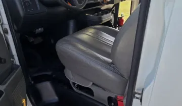 Picture of 2003 Chevrolet Express Shuttle Bus