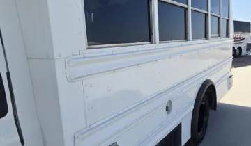 Picture of 2003 Chevrolet Express Shuttle Bus