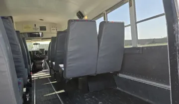 Picture of 2003 Chevrolet Express Shuttle Bus