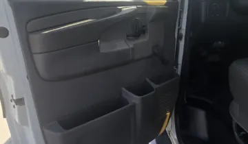 Picture of 2003 Chevrolet Express Shuttle Bus
