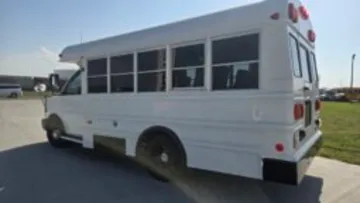 Picture of 2003 Chevrolet Express Shuttle Bus
