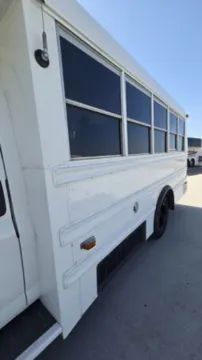 Picture of 2003 Chevrolet Express Shuttle Bus