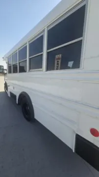 Picture of 2003 Chevrolet Express Shuttle Bus