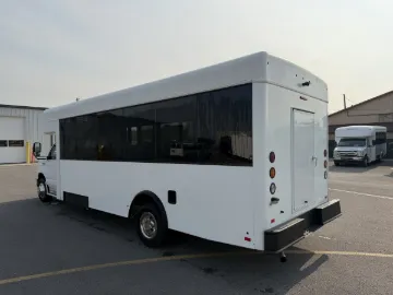 Picture of 2021 Ford E-450 Metro Link Shuttle Bus