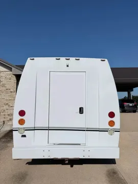 Picture of 2014 Ford E-450 Shuttle Bus