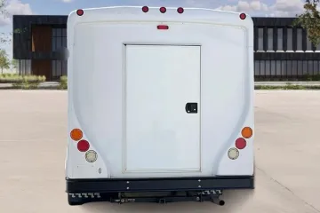 Picture of 2016 Ford E450 Shuttle Bus