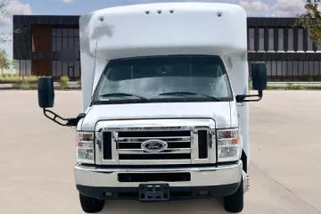Picture of 2019 Ford E450 Shuttle Bus