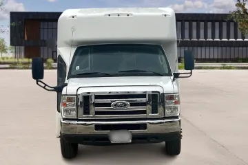 Picture of 2019 Ford E450 Shuttle Bus