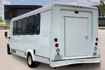 Picture of 2019 Ford E450 Shuttle Bus