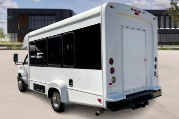 Picture of 2022 Ford E350 Shuttle Bus