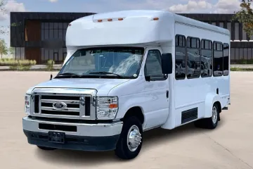 Picture of 2022 Ford E350 Shuttle Bus