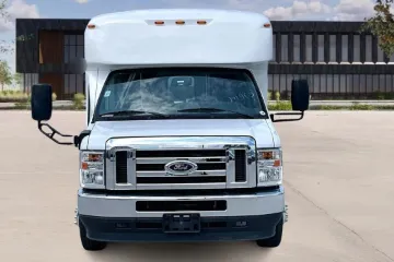 Picture of 2022 Ford E350 Shuttle Bus