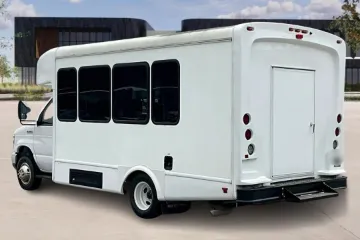 Picture of 2023 Ford E350 Shuttle Bus