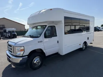 Picture of 2022 Ford E350 Shuttle Bus