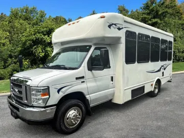 Picture of 2016 Ford E-350 Shuttle Bus ADA