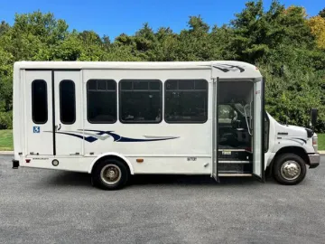 Picture of 2016 Ford E-350 Shuttle Bus ADA