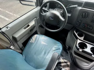 Picture of 2016 Ford E-350 Shuttle Bus ADA