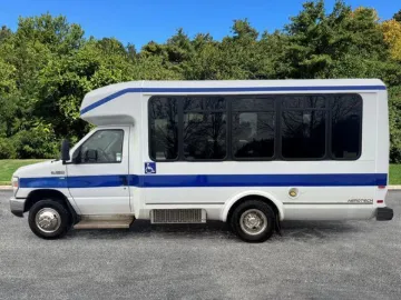 Picture of 2014 Ford E-350 Shuttle Bus ADA
