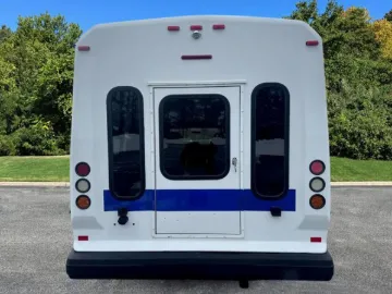 Picture of 2014 Ford E-350 Shuttle Bus ADA